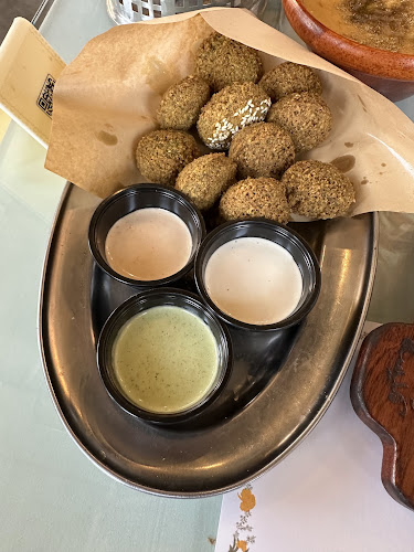 طريق الملك عبدالعزيز الفرعي، الياسمين، الرياض 13326