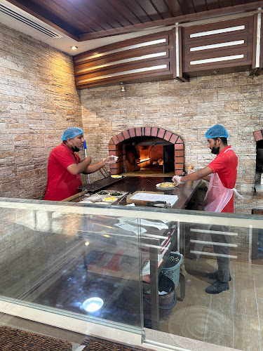 مملكة المعجنات فرع الثليثية - الضيافة