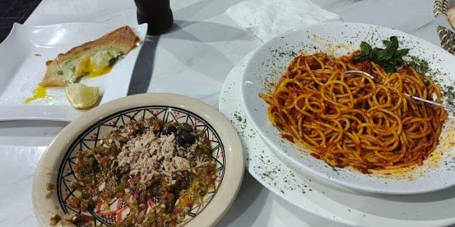 Comentarii opinii despre مطعم هنا تونس