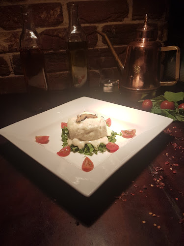 لاروستيكا بيتزارايا - الضيافة