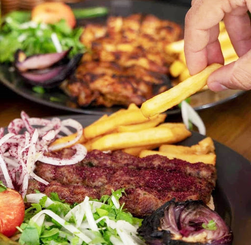 مطعم كرم حمص - الضيافة