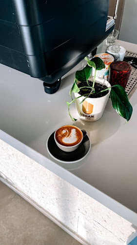 Opinii despre أربان كافيه - URBAN COFFEE în الرس - الضيافة