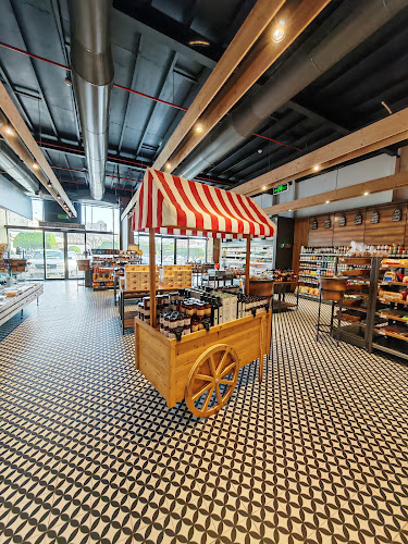 AlHatab Bakery | أفران الحطب