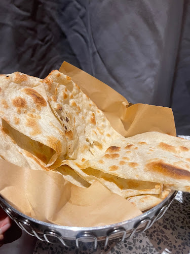 Opinii despre بومباي رياني în الدمام - الضيافة