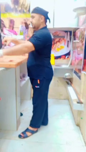 Comentarii opinii despre مطعم المذاق الحضرمي(القمرية)