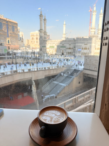 لحظة كيف للقهوة المختصة أبراج زمزم