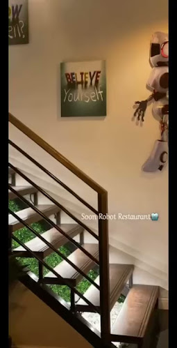 Comentarii opinii despre مطعم روبوت Robot Restaurant