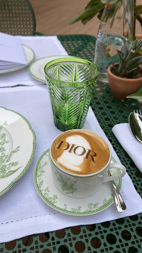 Opinii despre DIOR CAFE în الرياض - الضيافة