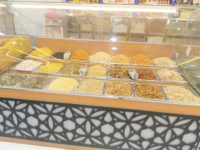 عالم الطيبات للخضار و الفواكه وتمور و المحامص و لحوم