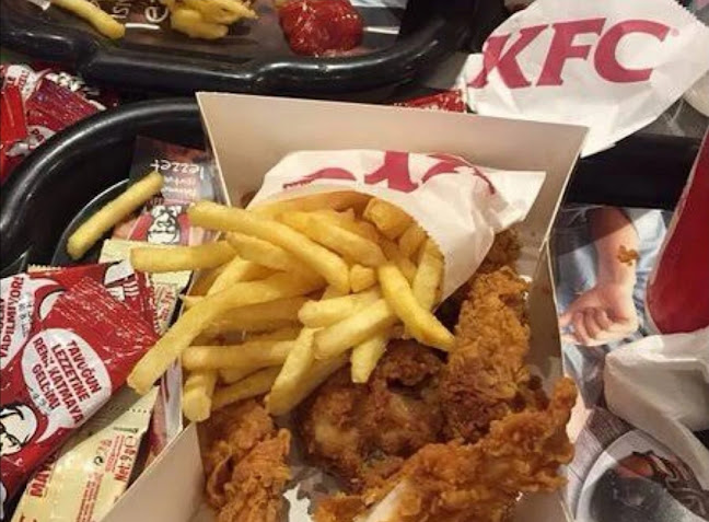 Opinii despre كنتاكي în الدمام - الضيافة