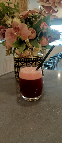 مقهى وقت المستديرة. - الضيافة