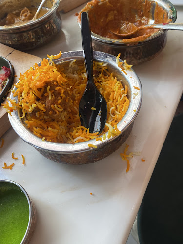 Opinii despre مطعم التندور الهندي în مكة - الضيافة