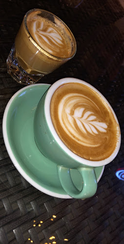 Opinii despre كورال كافيه ( قهوة ومعسل ) în أبها - الضيافة