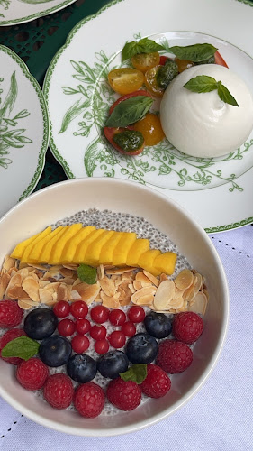 Comentarii opinii despre DIOR CAFE