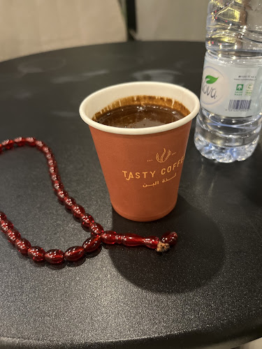 Opinii despre مقهى ومحمصة لذة البن în المدينة المنورة - الضيافة