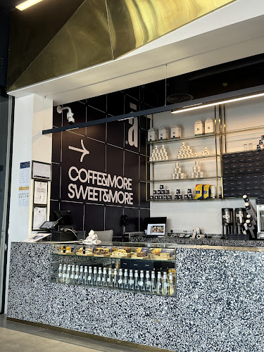 داني كوفي - المبرز