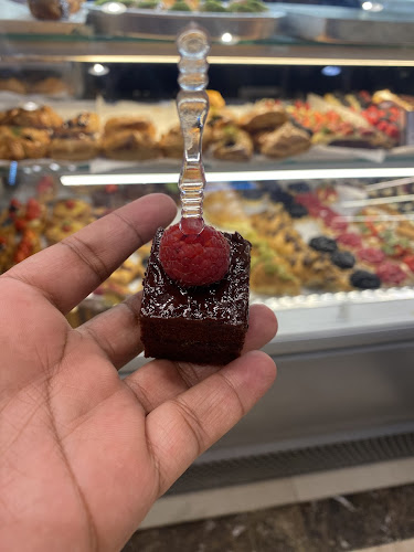 Comentarii opinii despre الكيك الذهبي