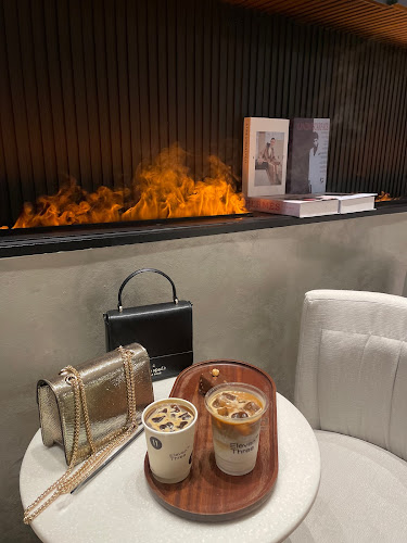 Opinii despre Eleven Three | 11 3 în الدمام - الضيافة