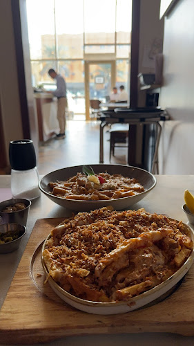 Opinii despre مطعم لافا în الهفوف‎ - الضيافة