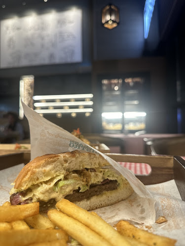 طريق الامير سلطان، الروضة، جدة 23435