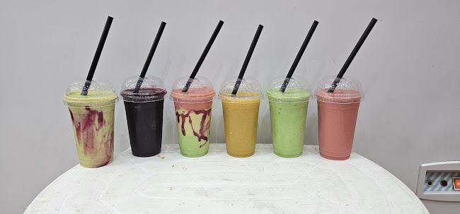 ايس كريم وعصيرات السندباد