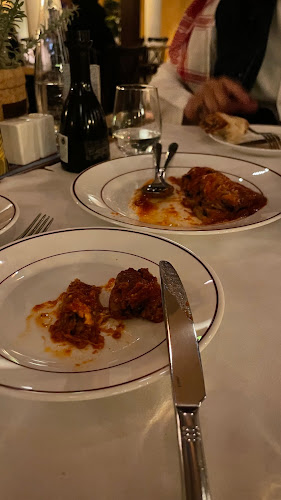 TRATTORIA 13 GOBBI - الضيافة