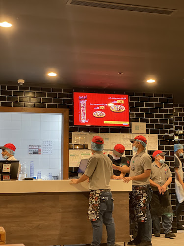 بيتزاهت - الضيافة