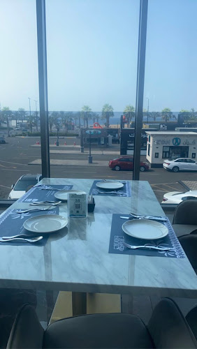 مطعم و مقهى بيتش هاوس - جدة