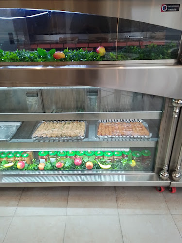 مطعم كباب سمرقند - الضيافة