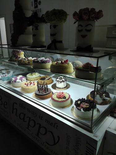 PJMX+WHF، شارع التخصصي, 122221، الرياض 12221