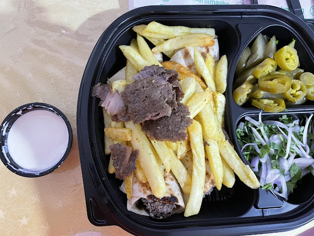 مطعم صنوبر دمشق