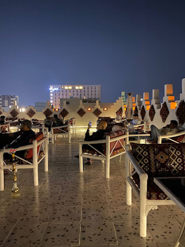 مقهى ما بعد العاشرة