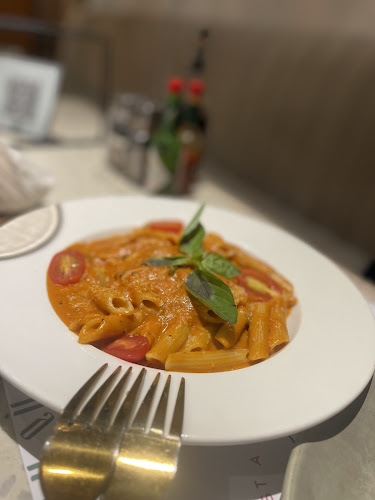 شارع التخصصي، النخيل، الرياض 12383