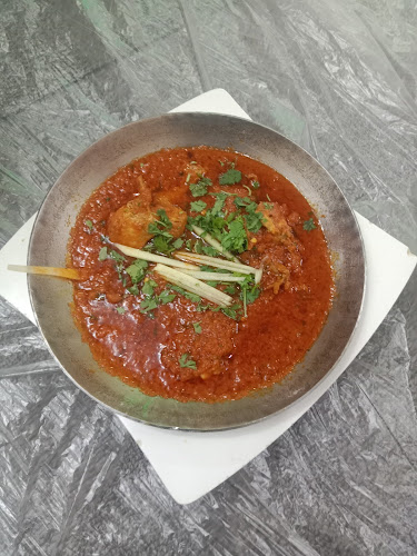 مطبق وبروست أبو عيسى