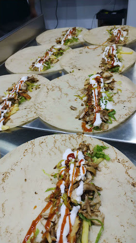 Opinii despre شاورما الباشا în الهفوف‎ - الضيافة