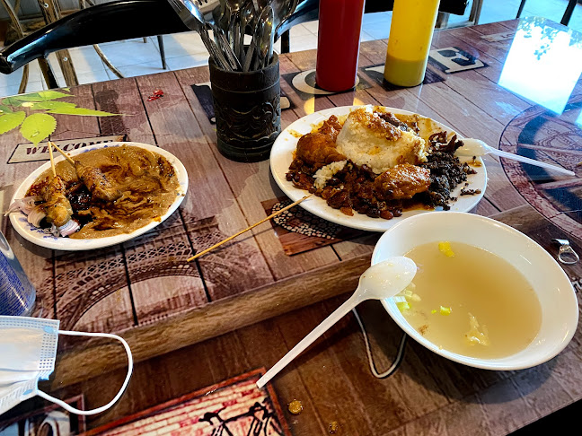 بوفيه مطعم اندونيسي جاوي الرياض وارونج بوجوك - الضيافة