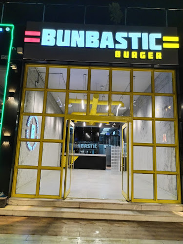 بنباستيك برجر bunbastic burger
