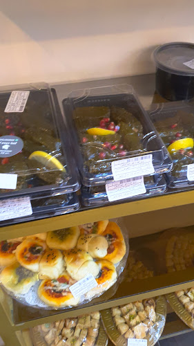 ريحانه كيك محل حلا ومخبوزات - جازان