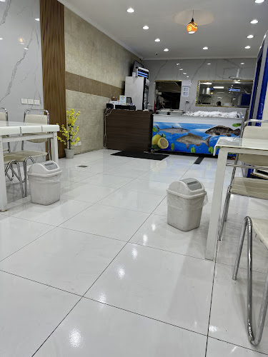 مطعم طرح البحر للماكولات البحرية - الضيافة