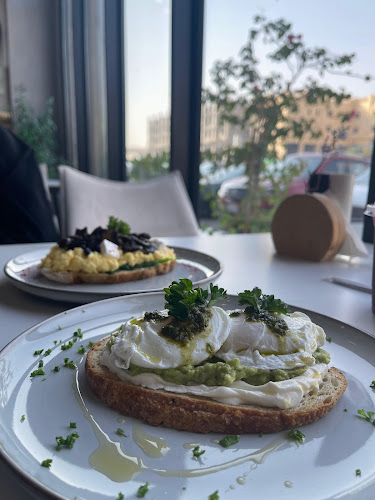 Opinii despre Caseco Cafe | كاسيكو كافيه în القطيف‎ - الضيافة