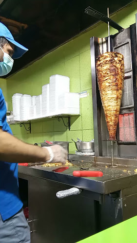 قمر الجرف للوجبات السريعة