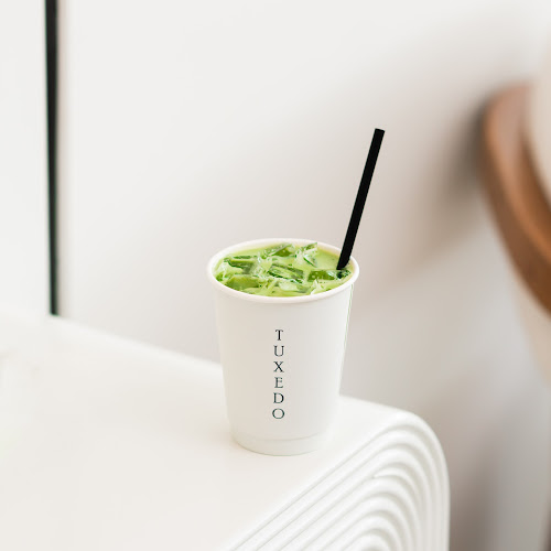 Comentarii opinii despre توكسيدو كوفي