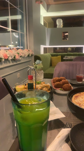 جولز | Jewels - الضيافة