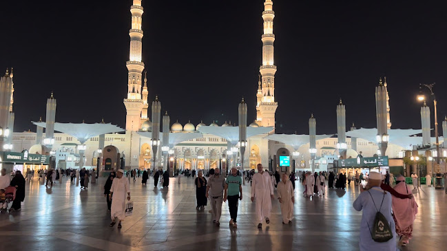 هارديز - الضيافة