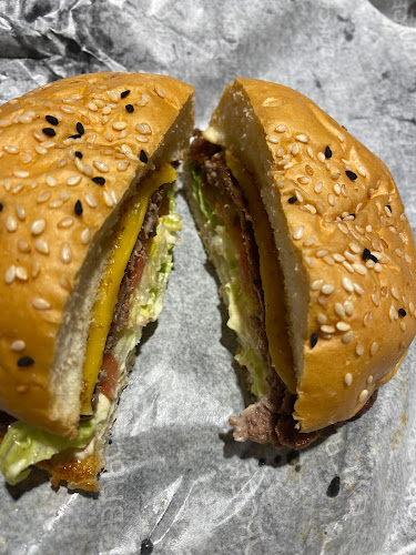 Opinii despre ريل برجر în الرياض - الضيافة