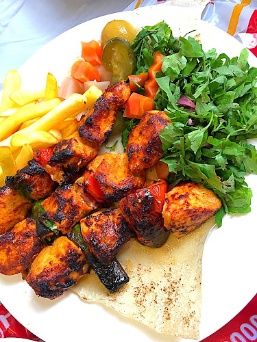 مطعم قصر منتزه القطيف - القطيف‎