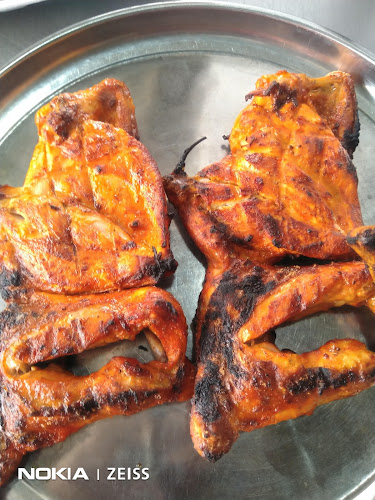 مطعم قلعة المدينة البخاري