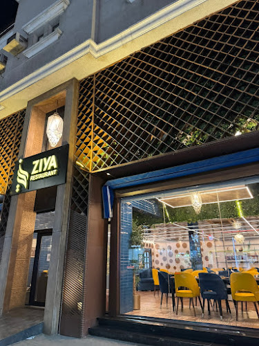 Lavish catering - الضيافة