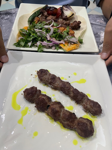 Comentarii opinii despre مطعم مشويات عبدالوهاب حسين الحلبي