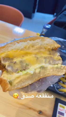 Rosalia Burger B4 روزاليا برجر